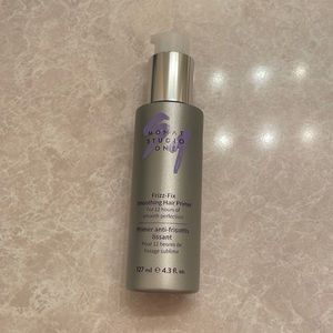 monat Frizz Fix smoothing hair primer